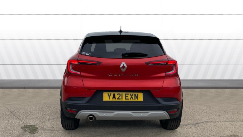 Renault Captur 1.3 TCE 140 Iconic 5dr Petrol Hatchback